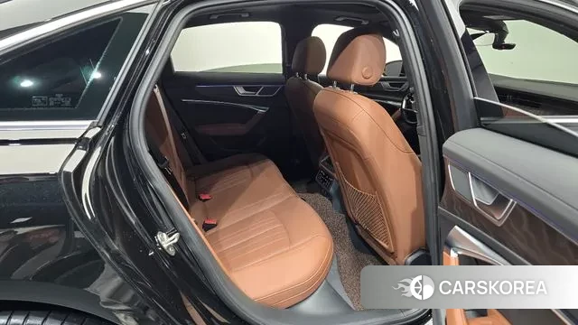 Audi A6 (C8) 2023 Черный из Кореи, фото 3