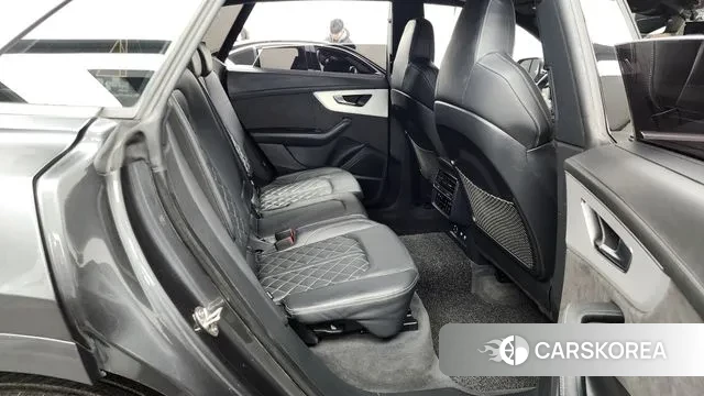 Audi Q8 (4M) 2020 Серый из Кореи, фото 3