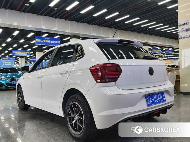 Volkswagen Polo 2021 Белый из Китая, фото 3
