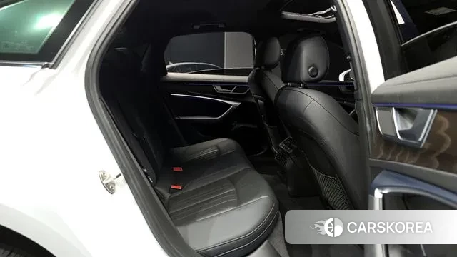 Audi A6 (C8) 2021 Белый из Кореи, фото 3