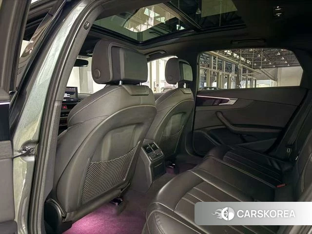 Audi A4L 2023 Темно-серый из Китая, фото 3