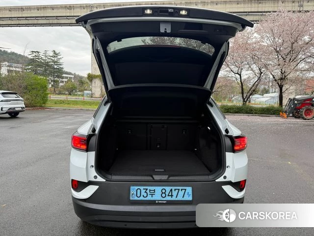 Volkswagen ID.4 2023 Белый из Кореи, фото 3