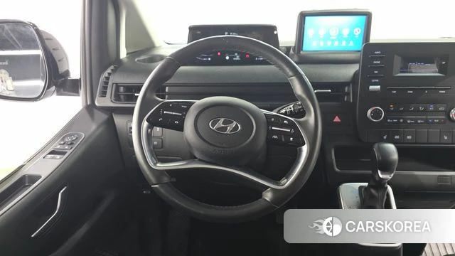 Hyundai Staria 2021 Серебристо-серый из Кореи, фото 3