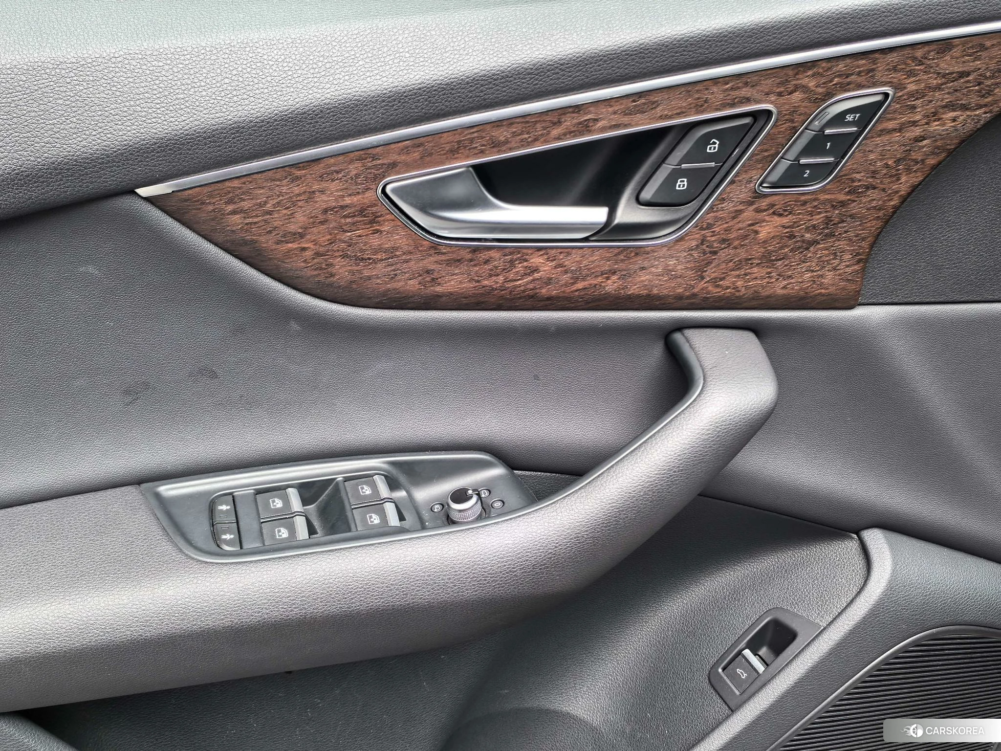 Audi Q7 2020 Синий из Китая, фото 3