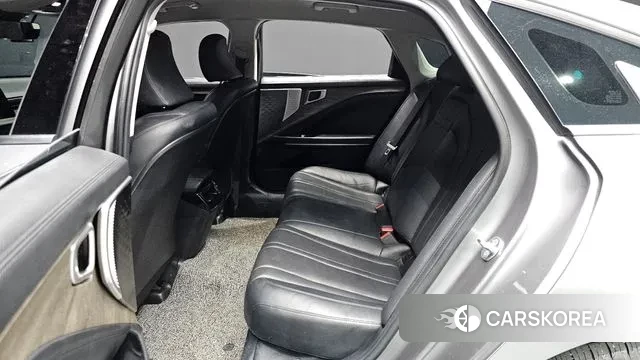 Kia K8 2023 Серебристо-серый из Кореи, фото 3