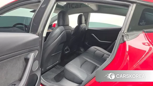 Tesla Model 3 2021 Красный из Кореи, фото 3