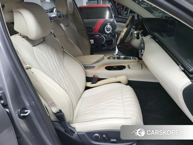 Genesis GV70 2021 Серебристо-серый из Кореи, фото 3