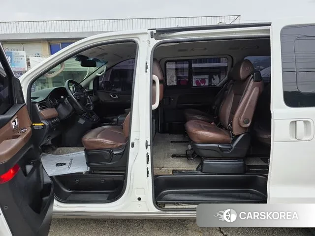 Hyundai The New Grand Starex 2020 Белый из Кореи, фото 3