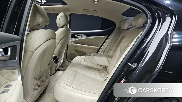 Genesis G70 2019 Черный из Кореи, фото 3