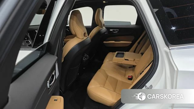 Volvo XC60 second Generation 2018 Белый из Кореи, фото 3