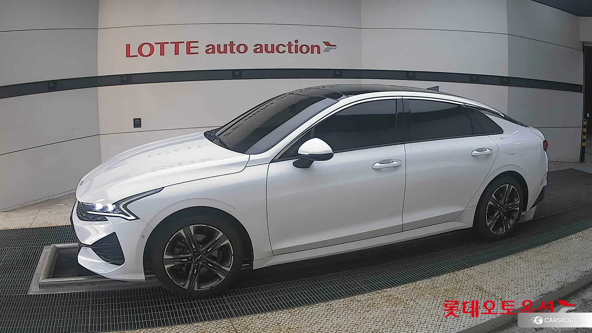 Kia K5 2022 Snow White Pearl (optional) из Кореи, фото 3