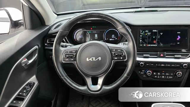 Kia Niro Plus 2022 Белый из Кореи, фото 3