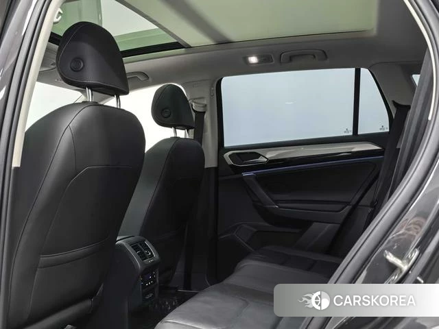 Volkswagen Tanyue 2022 Темно-серый из Китая, фото 3