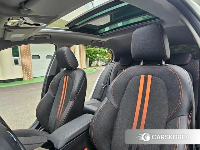 BMW 1 Series (F40) 2020 Белый из Кореи, фото 3