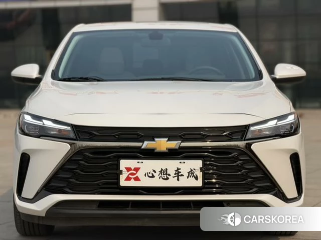 Chevrolet Cruze 2024 Белый из Китая, фото 3