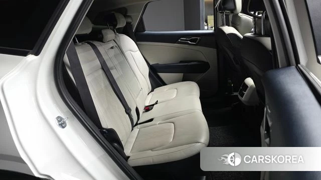 Kia Sportage 5th Generation 2022 Белый из Кореи, фото 3