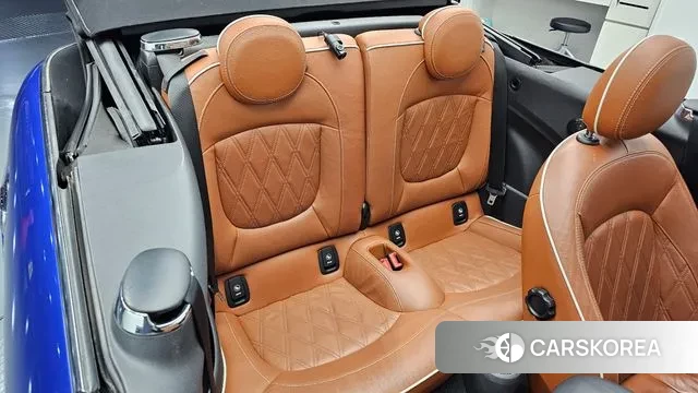 Mini Cooper Convertible 2019 Синий из Кореи, фото 3