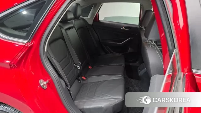 Volkswagen 7th Generation of Jetta 2024 Красный из Кореи, фото 3