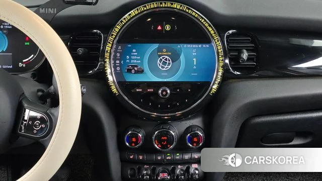 Mini Cooper 2022 Красный из Кореи, фото 3