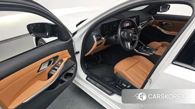 BMW 3 Series (G20) 2023 Белый из Кореи, фото 3