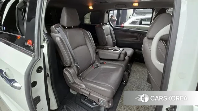 Honda Odyssey 2020 Белый из Кореи, фото 3