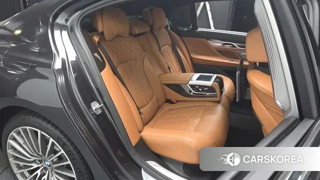 BMW 7 Series (G11) id 2890809 из Кореи 3