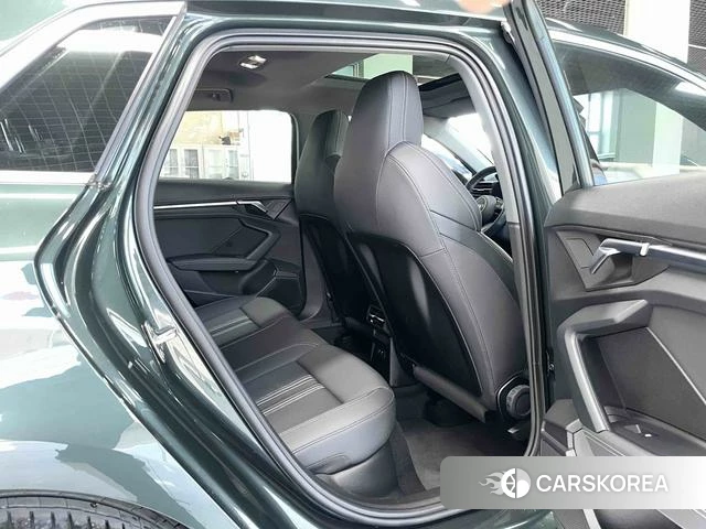 Audi A3 2023 Зеленый из Китая, фото 3