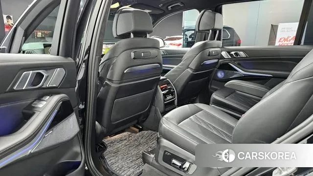 BMW X7 (G07) 2023 Черный из Кореи, фото 3