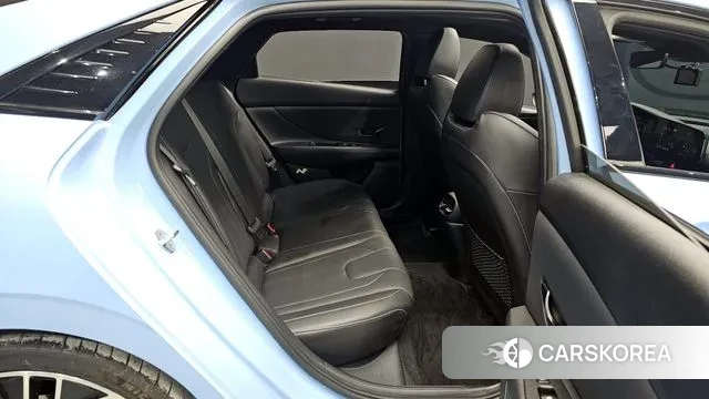 Hyundai Avante (CN7) 2022 Небесно-голубой из Кореи, фото 3