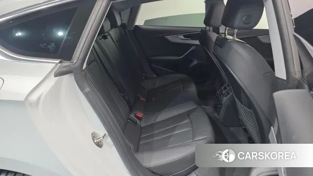 Audi A5 (F5) 2023 Белый из Кореи, фото 3