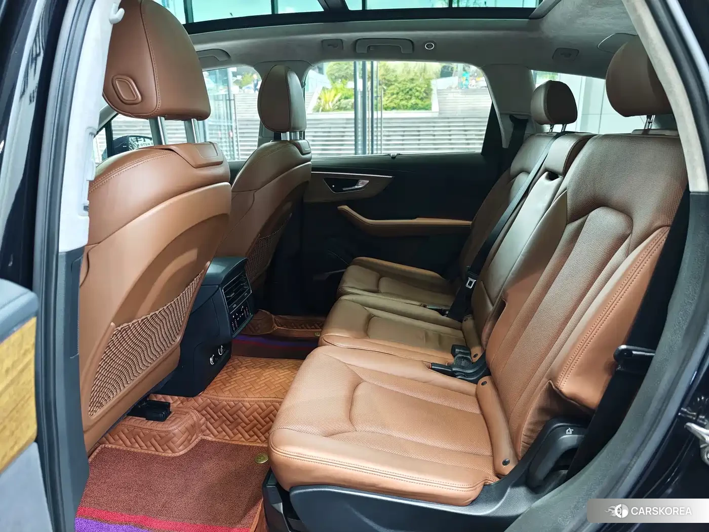Audi Q7 2020 Черный из Китая, фото 3