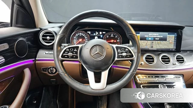 Mercedes-Benz E-Class W213 2019 Белый из Кореи, фото 3