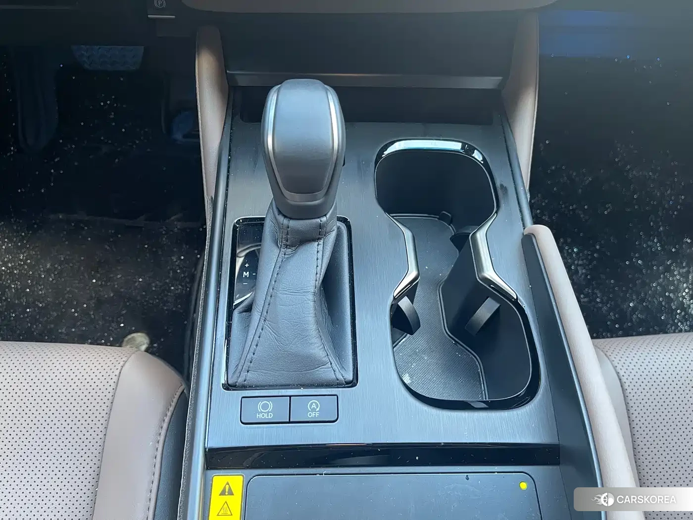 Lexus ES 2025 Champagne/brown из Китая, фото 3