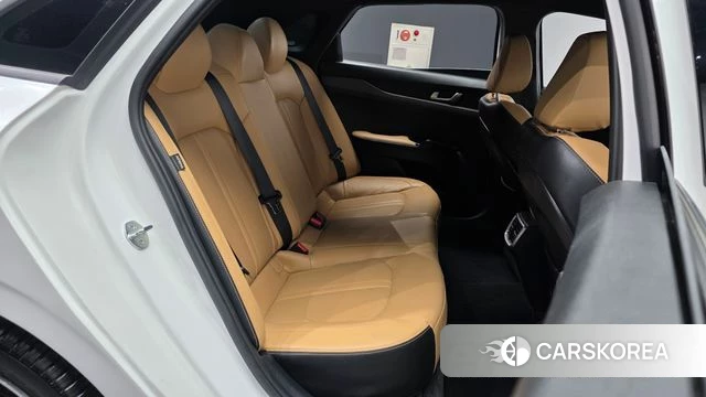 Kia K5 3rd generation 2023 Белый из Кореи, фото 3