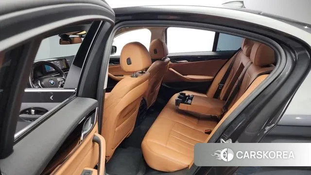 BMW 5 Series (G30) 2020 Серый из Кореи, фото 3