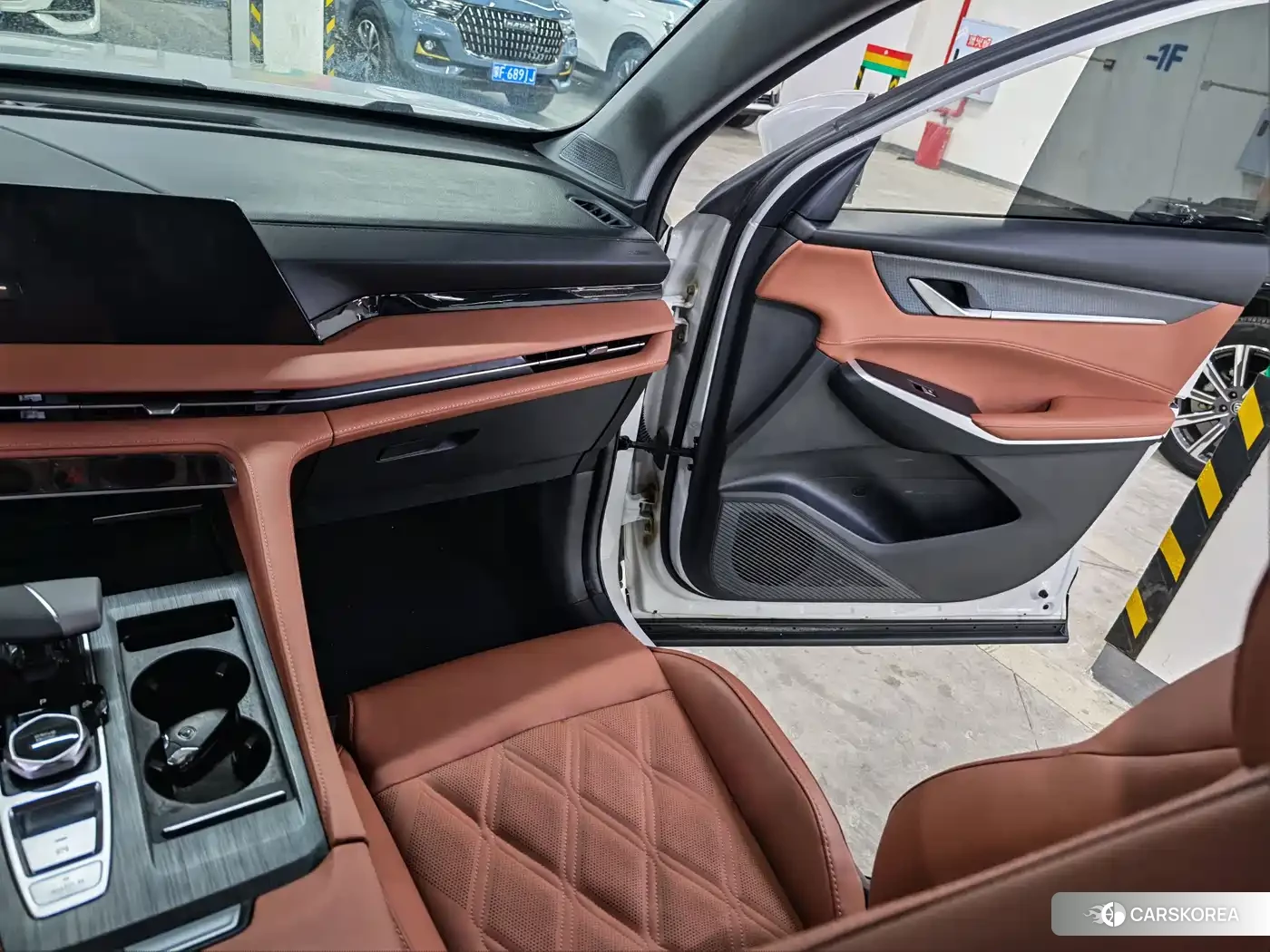 Chang'an CS75PLUS 2024 Белый из Китая, фото 3