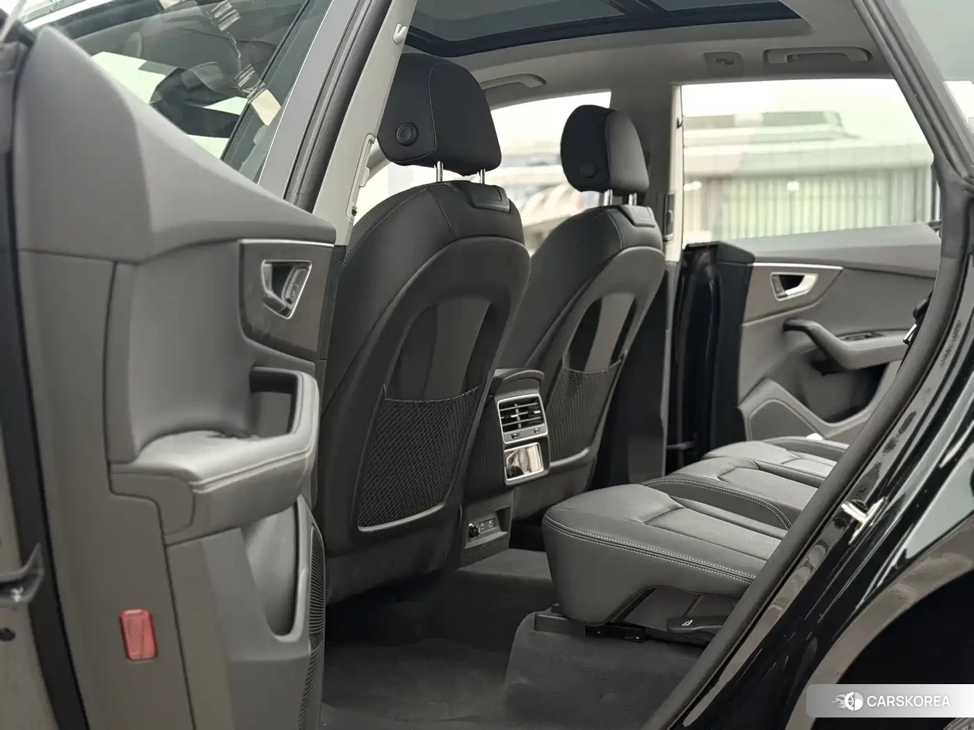 Audi Q8 2025 Черный из Китая, фото 3
