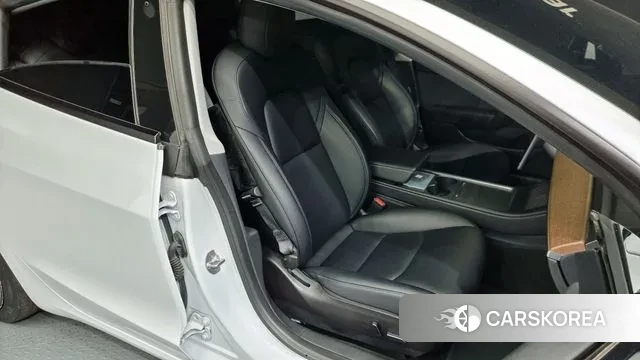 Tesla Model 3 2022 Белый из Кореи, фото 3