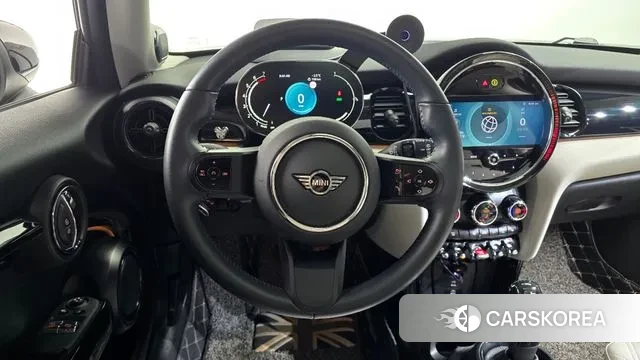 Mini Cooper S 2022 Жемчужный цвет из Кореи, фото 3