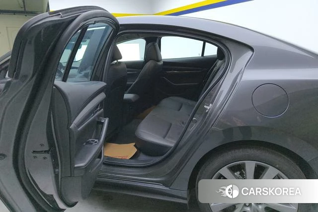 Mazda 3 Angkesaila 2023 Темно-серый из Китая, фото 3