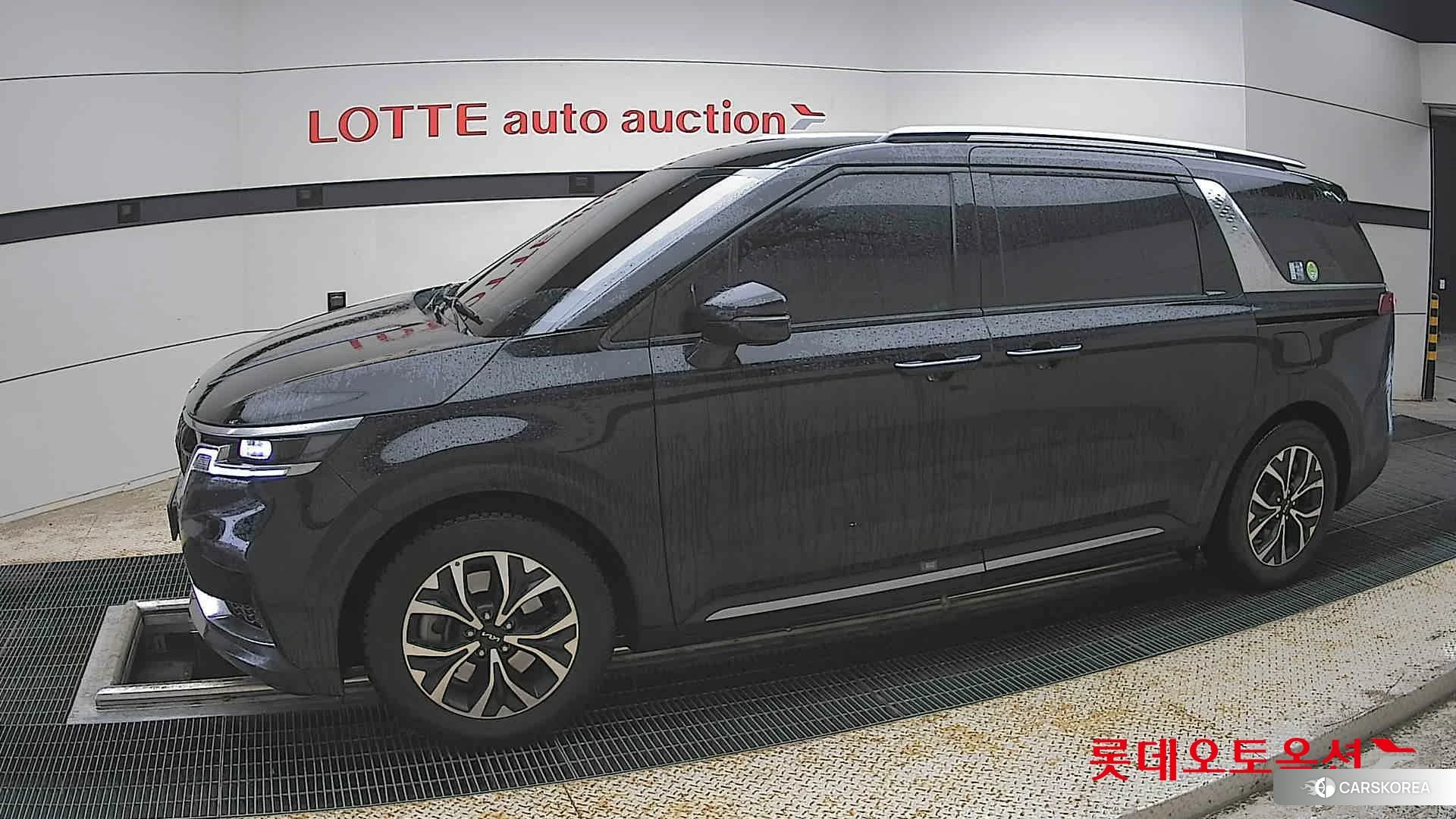Kia Carnival 2023 Aurora Black Pearl из Кореи, фото 3