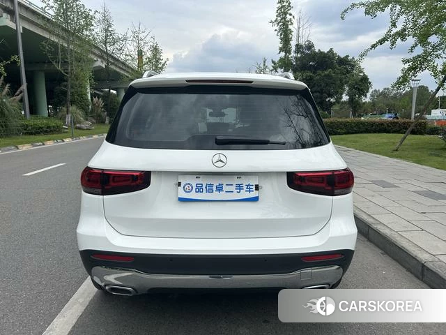 Mercedes-Benz GLB 2023 Белый из Китая, фото 3