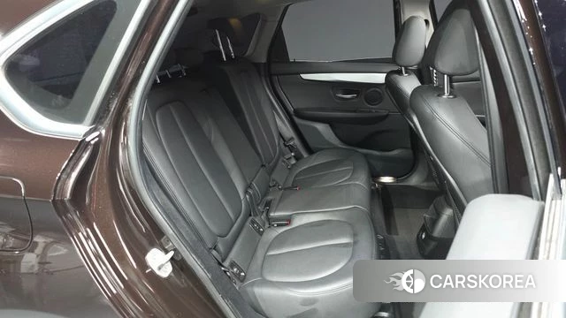 BMW 2 Series Active Tourer (F45) 2018 Коричневый из Кореи, фото 3