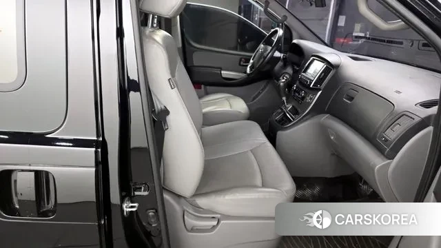 Hyundai The New Grand Starex 2018 Черный из Кореи, фото 3