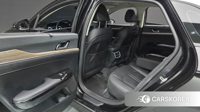 Kia K5 3rd generation 2023 Черный из Кореи, фото 3