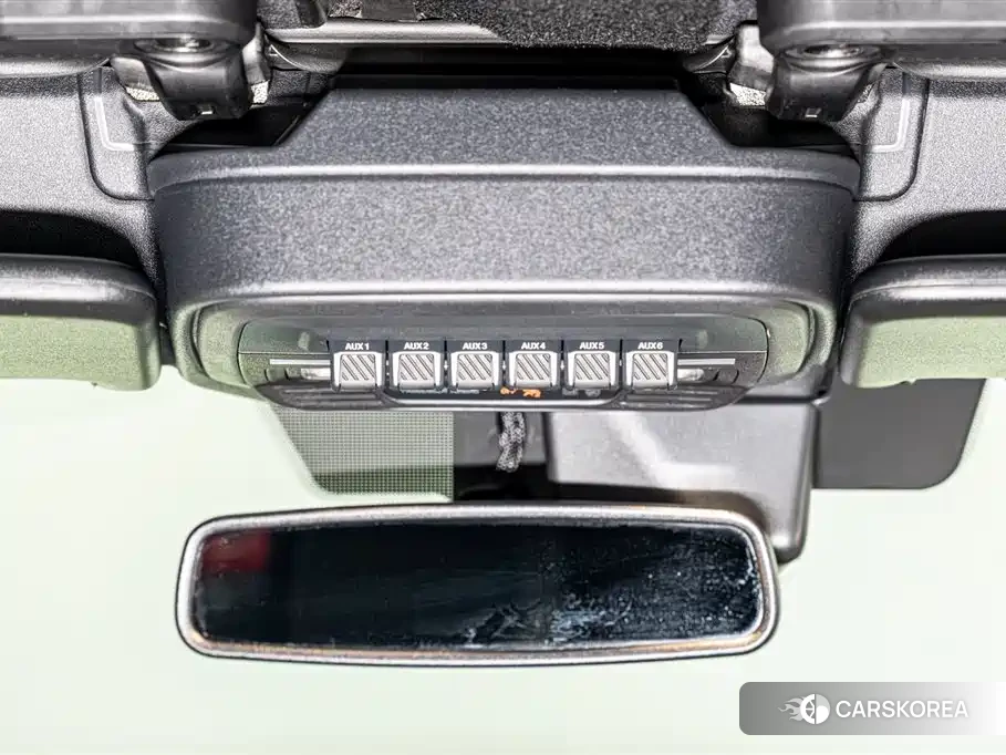 Ford Mustang 2025 Silver/gray из Китая, фото 3