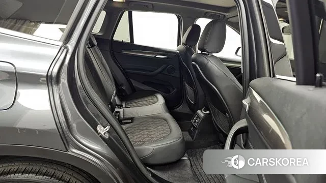 BMW X1 (F48) 2021 Серый из Кореи, фото 3