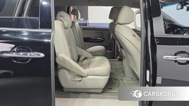 Kia The New Carnival 2018 Черный из Кореи, фото 3