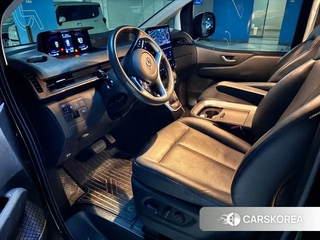 Hyundai Staria 2022 Черный из Кореи, фото 3