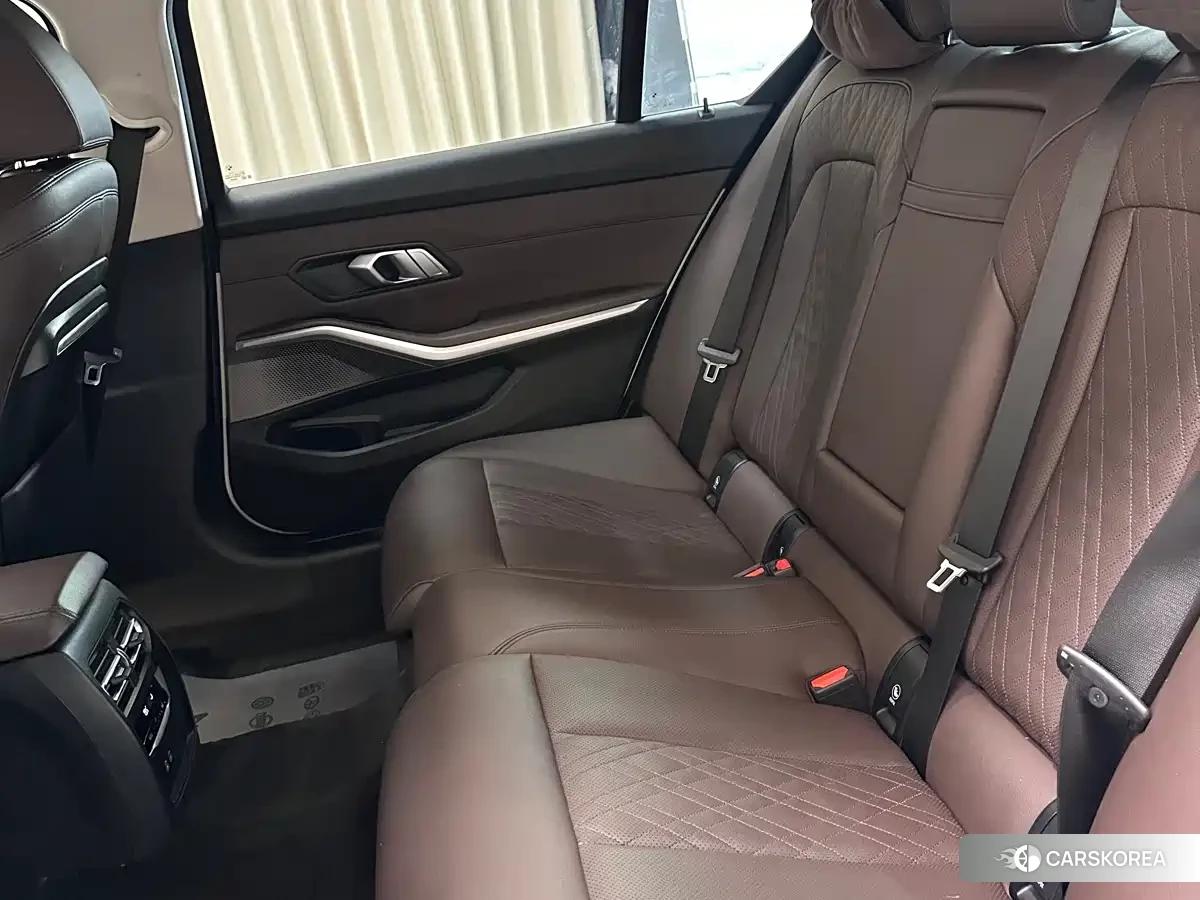 BMW 3 series 2022 Белый из Китая, фото 3